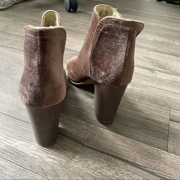 STEVE MADDEN KAITT Velvet Booties Open Toe Boots - Picture 5 of 8